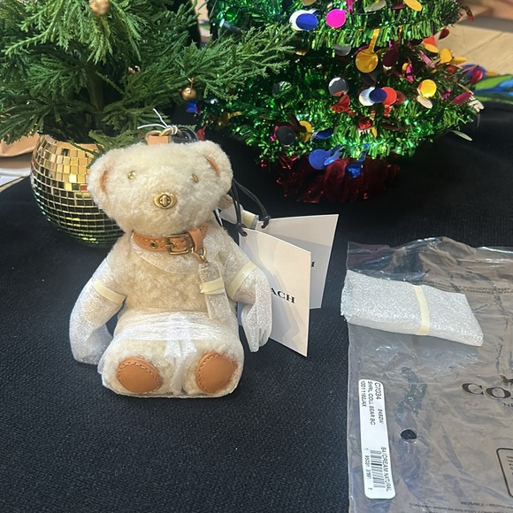 Coach Bear Bag Charm In Shearling - Picture 8 of 10